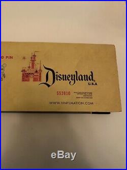 Disney Anniversary 3 Vinylmation A B C D E Ticket Book LE 1955 + Pin