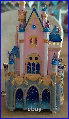 Disney Collectors RARE Disneyland 50th Anniversary Musical Castle Snow globe