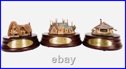 Disney Storybook Land Cottages 50th anniversary miniature houses LE 1000 Disney Storybook Land Cottages 50th anniversary miniature houses LE 1000