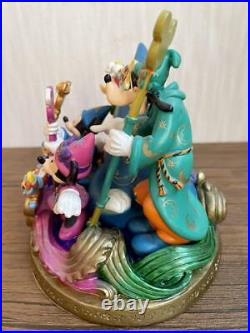 Disneyland 10th Anniversary Mickey Mouse Minnie Mouse ect. Pottery Statue Japan