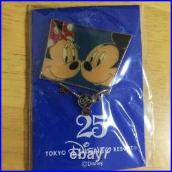 Disneyland 25th Anniversary Pin Badge Set Unused Cute