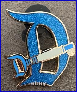 Disneyland 70th Anniversary Key to Disneyland Gold Border Key with glitter D Pin