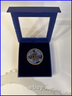 Disneyland Club 33 Le salon Nouveau 10th Anniversary Pin LE 600