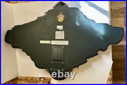 Disneyland anniversary Pirates Of The Caribbean Wall Plaque. LE #21/500! MINT