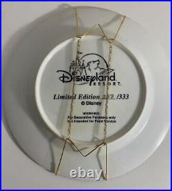 Disneyland club 33 35th anniversary plate number 257 out of 333. Dose have chip