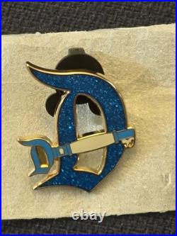 Key to Disneyland D Mystery Key To Disneyland 70th Gold Glitter Pin