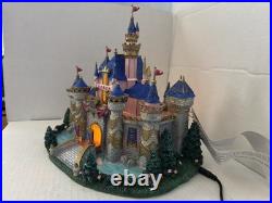 Limited EditionCalifornia Disneyland 50th Anniversary Light Up Figure Exc Cond Limited EditionCalifornia Disneyland 50th Anniversary Light Up Figure Exc Cond