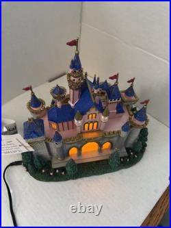 Limited EditionCalifornia Disneyland 50th Anniversary Light Up Figure Exc Cond Limited EditionCalifornia Disneyland 50th Anniversary Light Up Figure Exc Cond