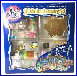 Mint Tokyo Disneyland 20th Anniversary Diorama Map Set with box 48×20.5×48 Good
