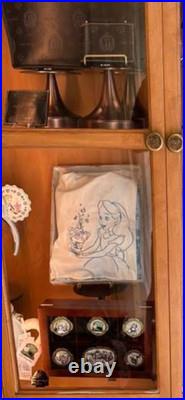 NEW DISNEYLAND CLUB 33 EXCLUSIVE ALICE IN WONDERLAND 75th ANNIVERSARY APRON
