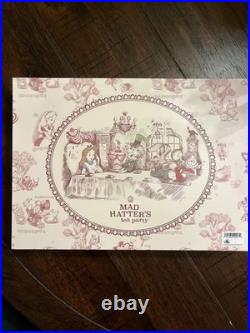 NEW DISNEYLAND CLUB 33 EXCLUSIVE ALICE IN WONDERLAND 75th ANNIVERSARY APRON