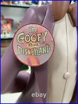 RARE Disney Big Fig Figurine Goofy at Disneyland Disney Park 50th Anniversary