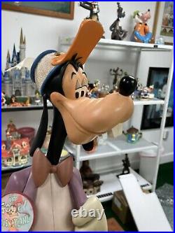 RARE Disney Big Fig Figurine Goofy at Disneyland Disney Park 50th Anniversary