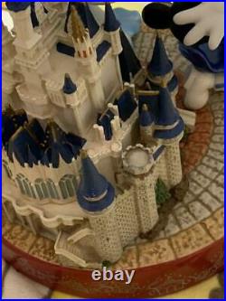 Tokyo Disneyland 20th Anniversary Figurine Mickey & Minnie Cinderella Castle