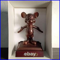 Tokyo Disneyland mickey mouse bronze statue Limited Edition 10th anniversary